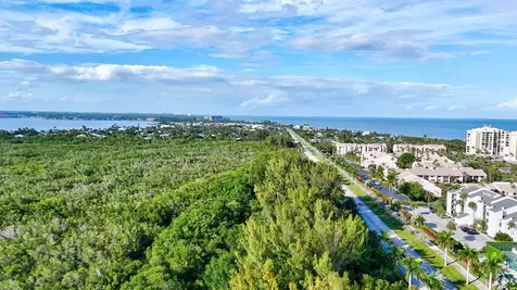 2400 S Ocean Drive Hutchinson Island FL 34949