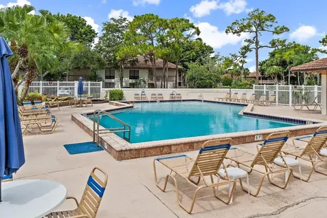 413 Brackenwood Lane S Palm Beach Gardens FL 33418