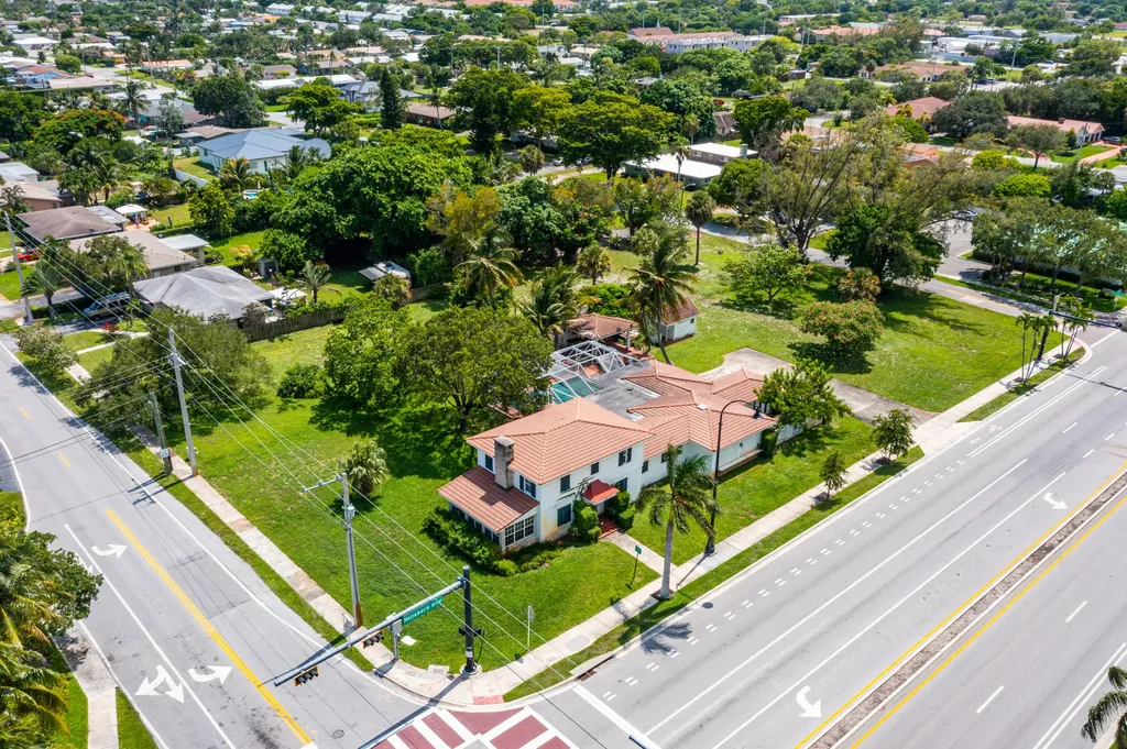 556 E Hillsboro Boulevard Deerfield Beach FL 33441