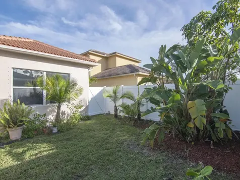 5607 Place Lake Drive Fort Pierce FL 34951