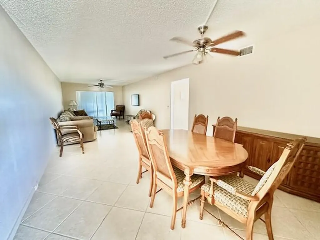 4001 Hythe A Boca Raton FL 33434