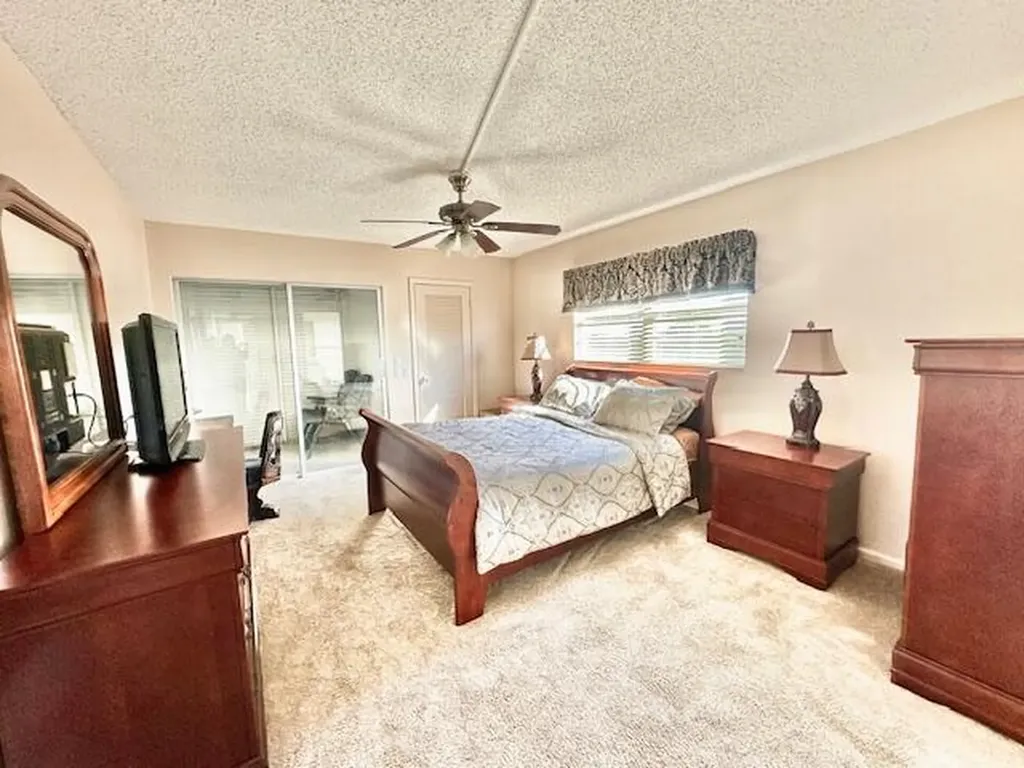 4001 Hythe A Boca Raton FL 33434