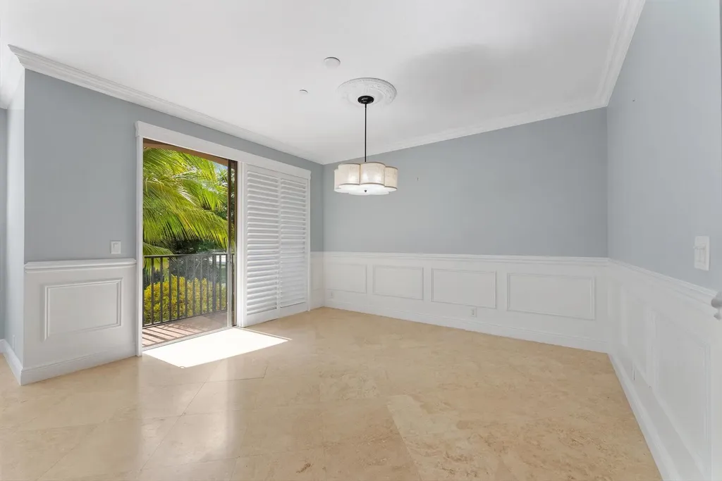 604 NE Francesca Lane Boca Raton FL 33487