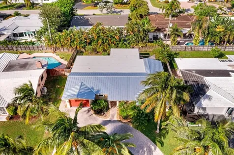 2251 NE 37th Court Lighthouse Point FL 33064
