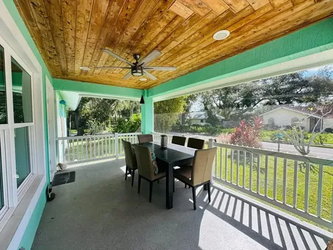 2415 Laurel Lane Palm Beach Gardens FL 33410