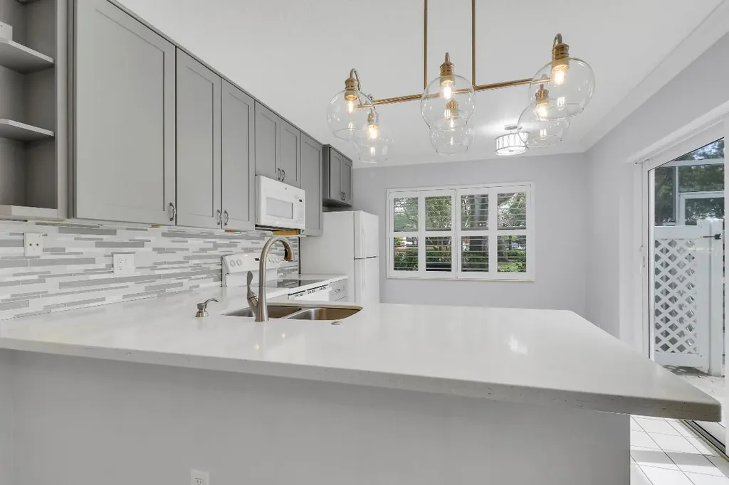 1903 Stratford Way West Palm Beach FL 33409