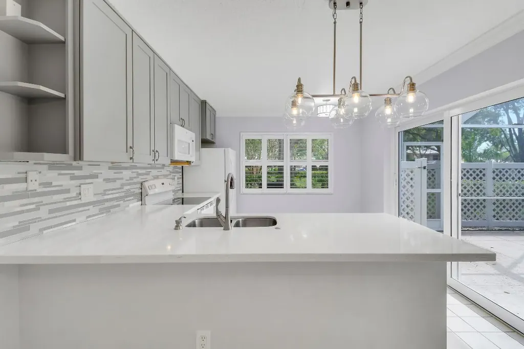 1903 Stratford Way West Palm Beach FL 33409