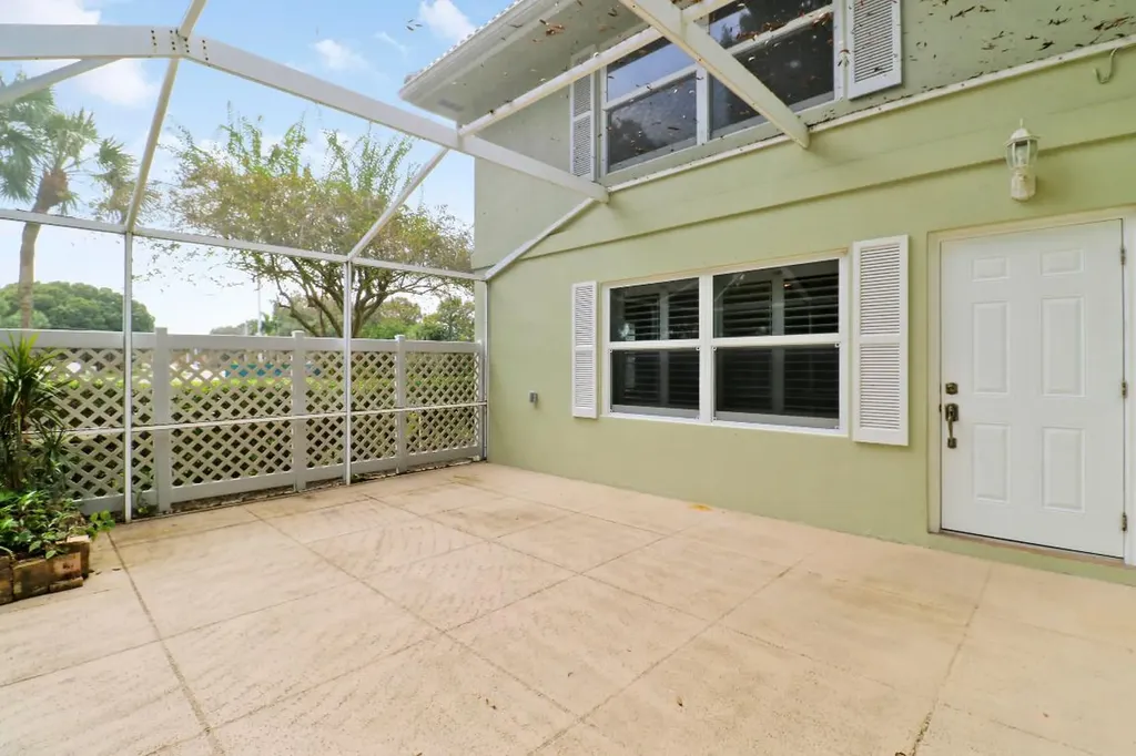 1903 Stratford Way West Palm Beach FL 33409