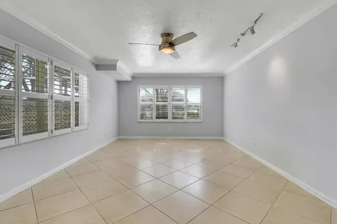 1903 Stratford Way West Palm Beach FL 33409