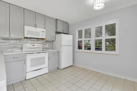 1903 Stratford Way West Palm Beach FL 33409