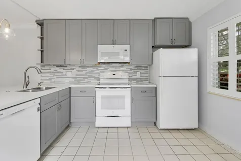 1903 Stratford Way West Palm Beach FL 33409