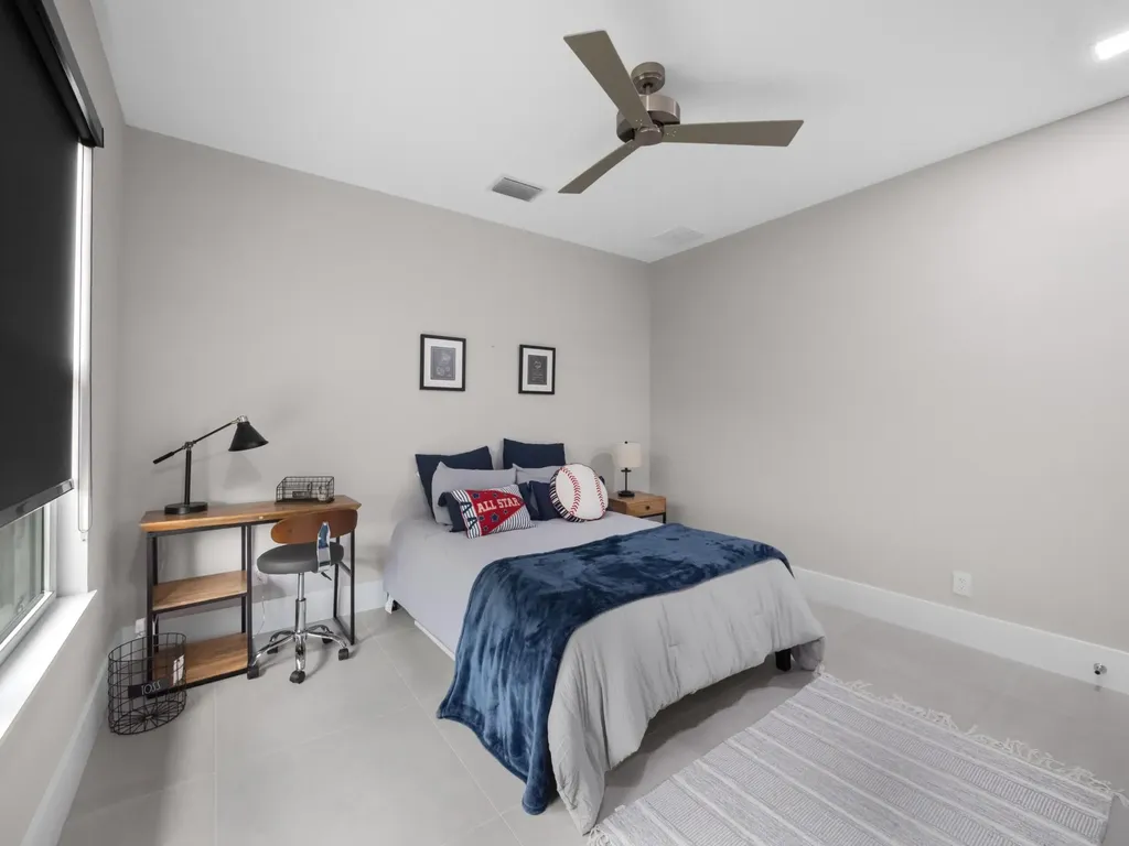 2565 SW Salzedo Avenue Port St Lucie FL 34987