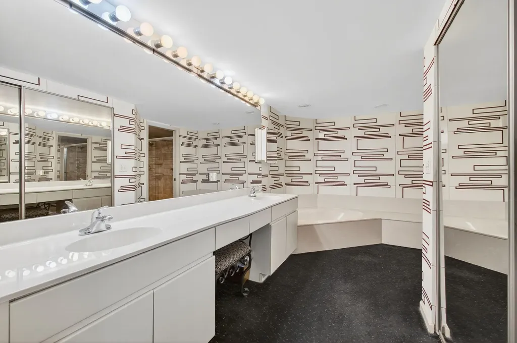 15321 Strathearn Drive Delray Beach FL 33446