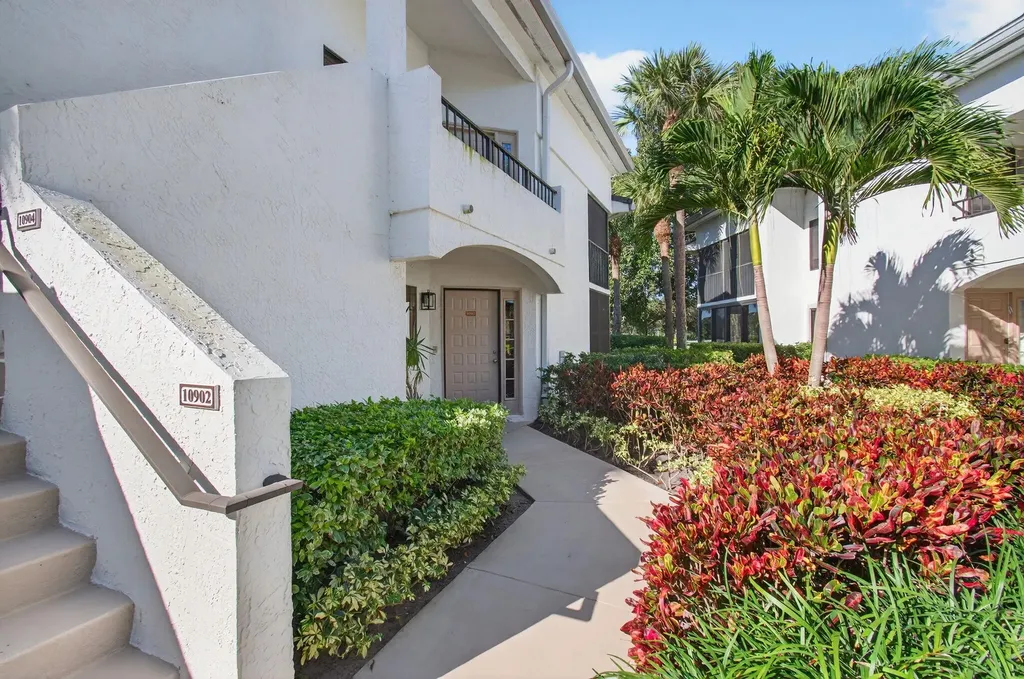 15321 Strathearn Drive Delray Beach FL 33446