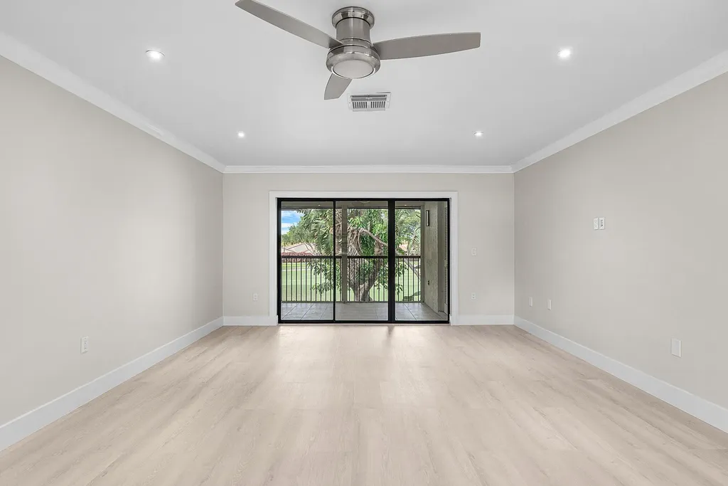 18 Stratford Drive E Boynton Beach FL 33436