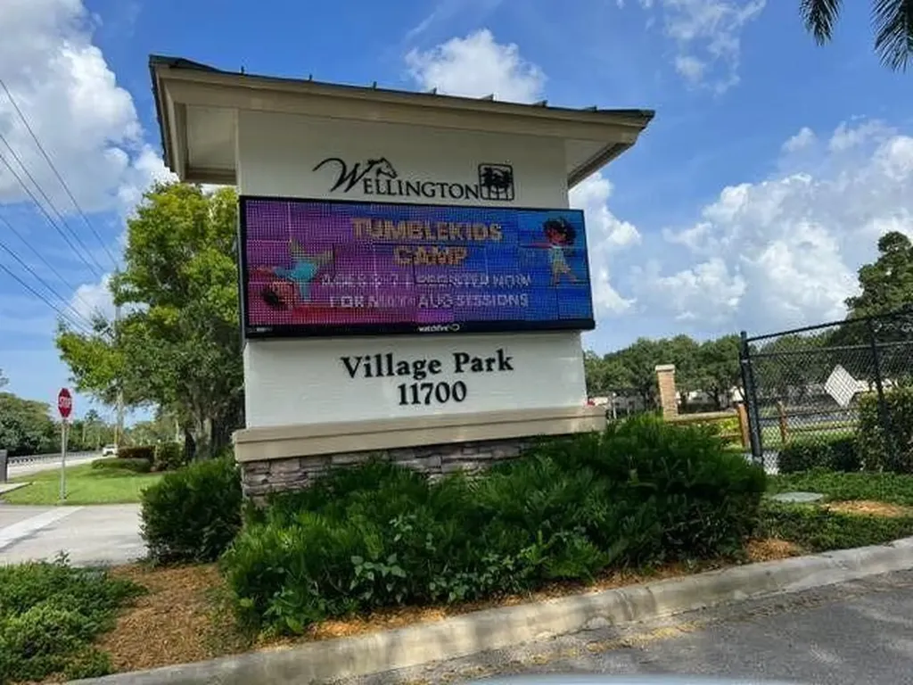 8722 Via Brilliante Wellington FL 33411