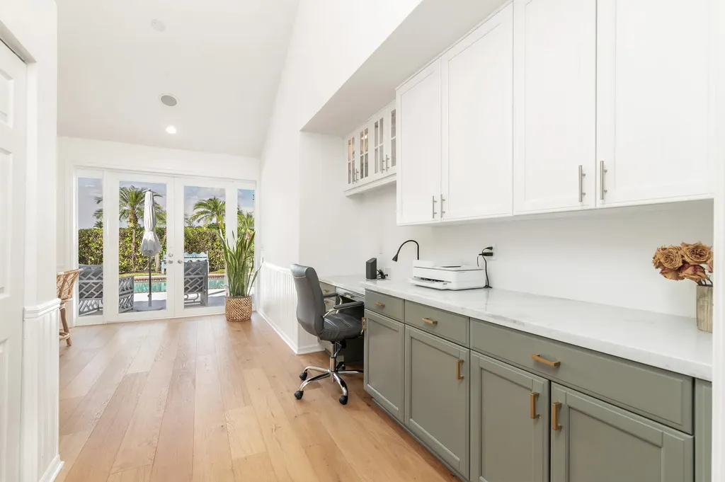 2379 Windsor Way Court Wellington FL 33414