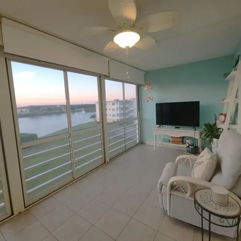 424 Dover B West Palm Beach FL 33417