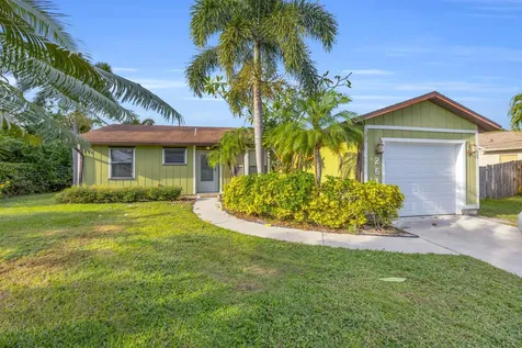 261 SW Chelsea Terrace Port St Lucie FL 34984