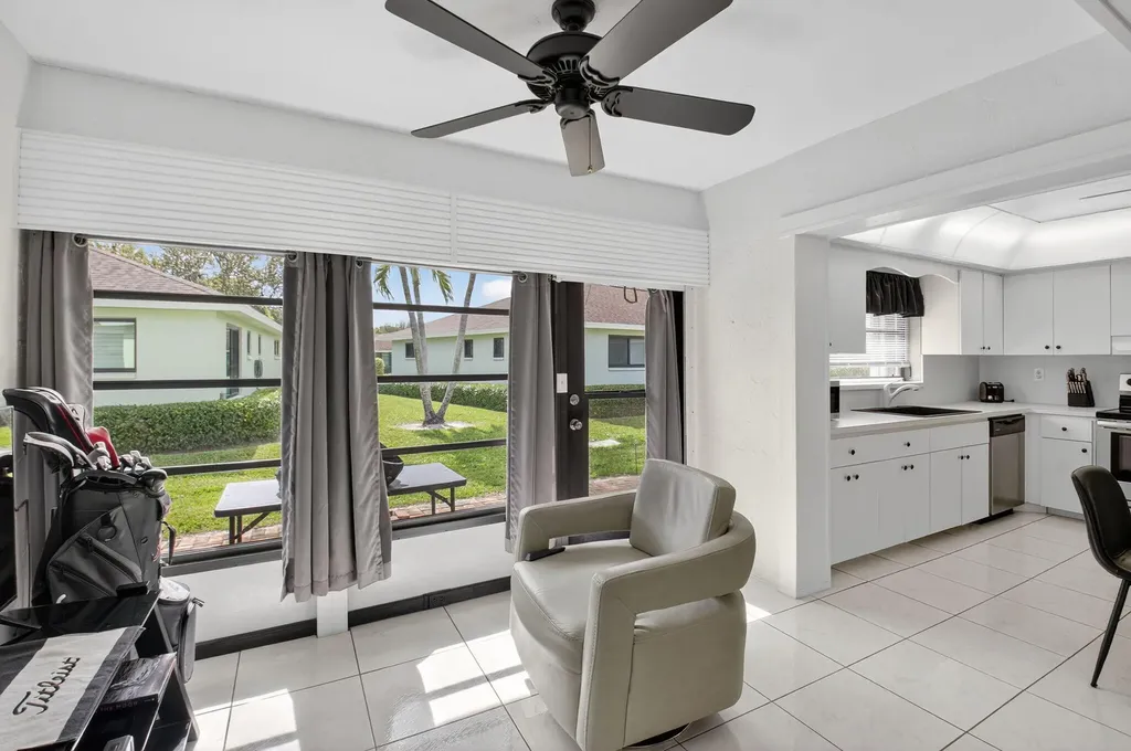 9800 Tabebuia Tree Drive Boynton Beach FL 33436