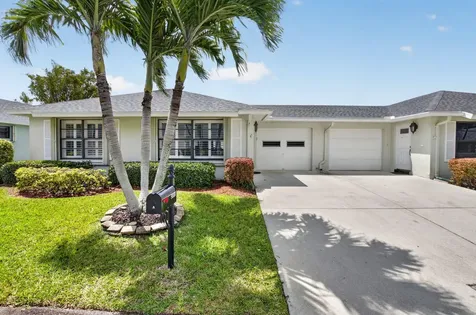 9800 Tabebuia Tree Drive Boynton Beach FL 33436