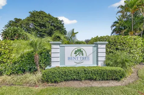 9800 Tabebuia Tree Drive Boynton Beach FL 33436