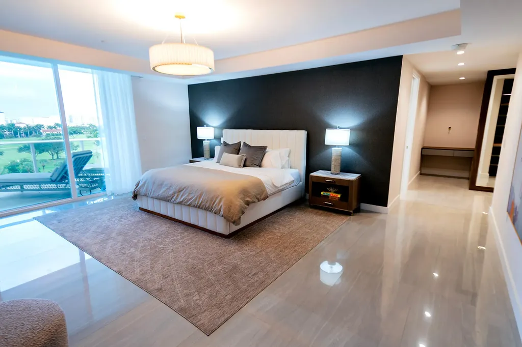 220 SE Mizner Boulevard Boca Raton FL 33432