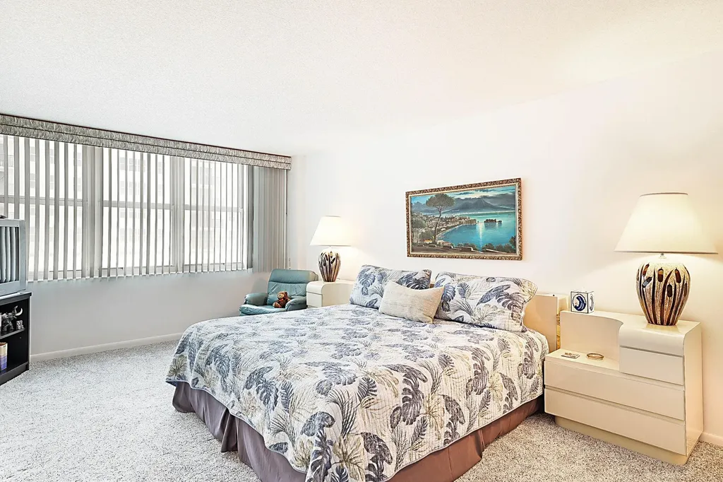 1149 Hillsboro Mile Hillsboro Beach FL 33062