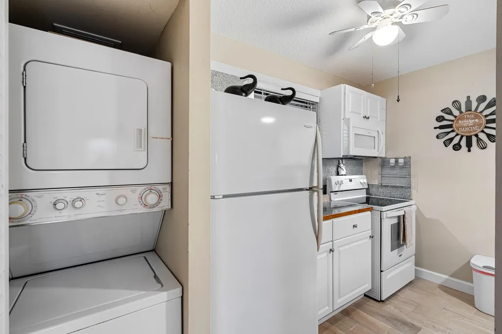 206 Club Drive Palm Beach Gardens FL 33418