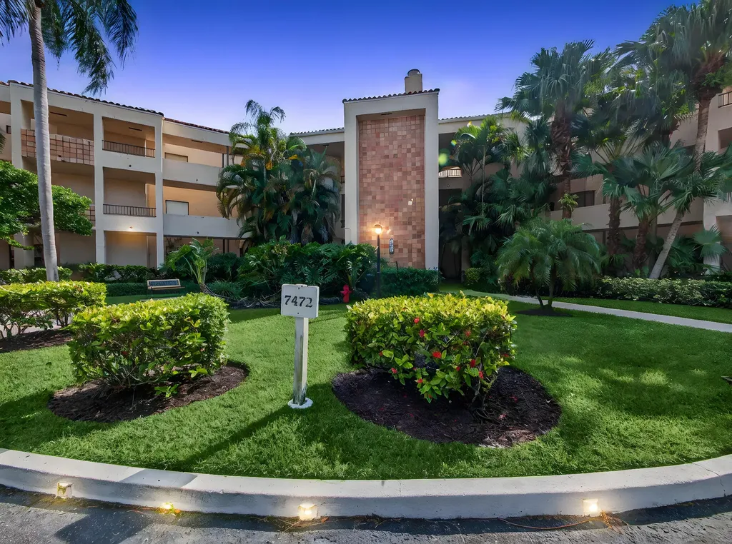 7472 La Paz Boulevard Boca Raton FL 33433