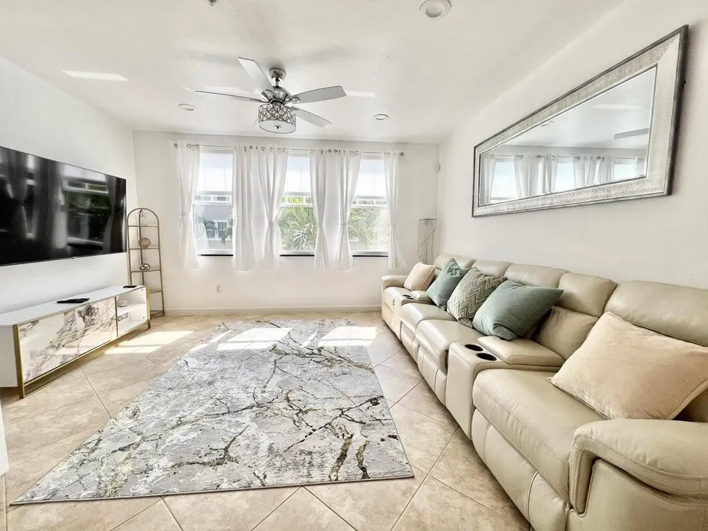 840 Marina Del Ray Lane West Palm Beach FL 33401