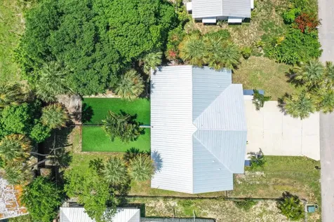 2134 NE Pelican Terrace Jensen Beach FL 34957