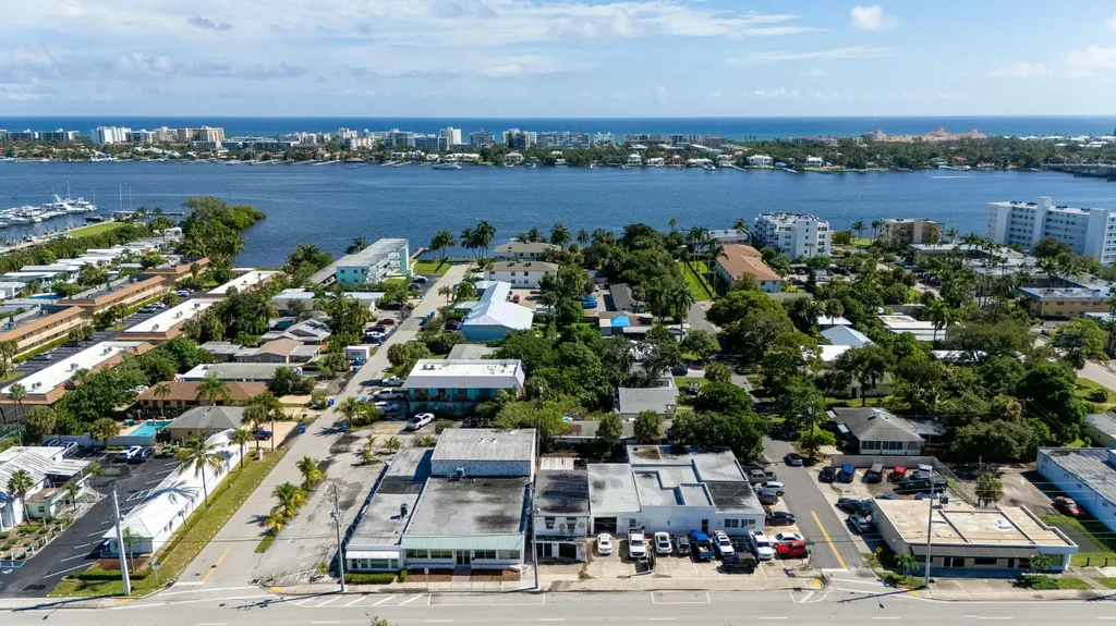 604 N Dixie Highway Lantana FL 33462