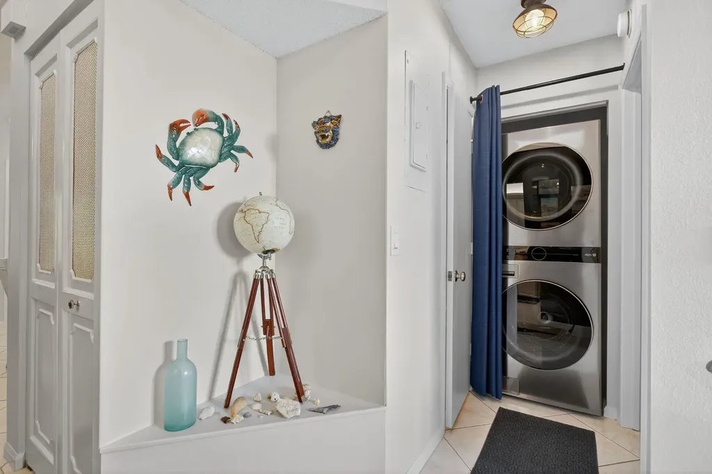 104 Liberty Court Deerfield Beach FL 33442