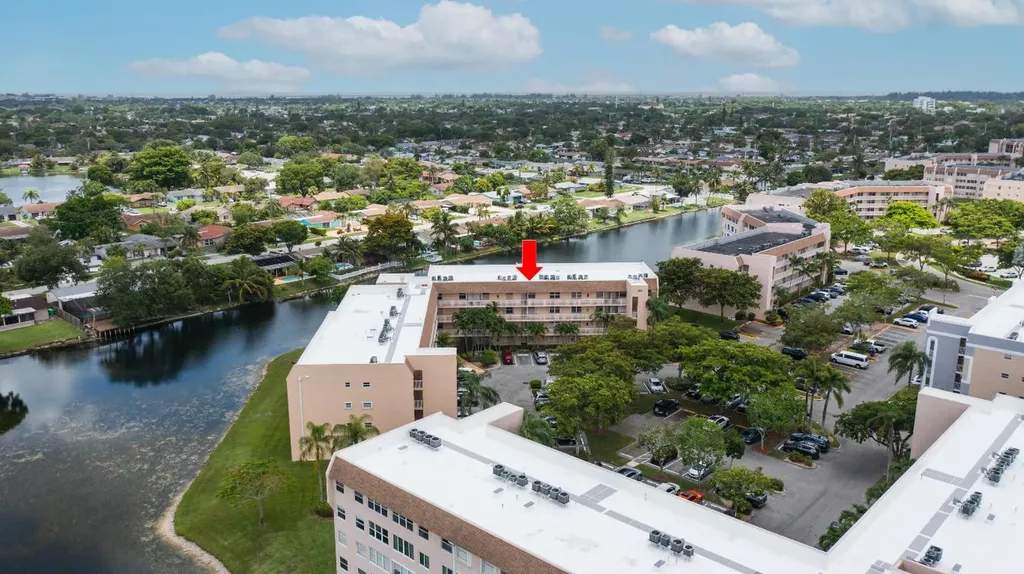 10422 NW 24th Place Sunrise FL 33322