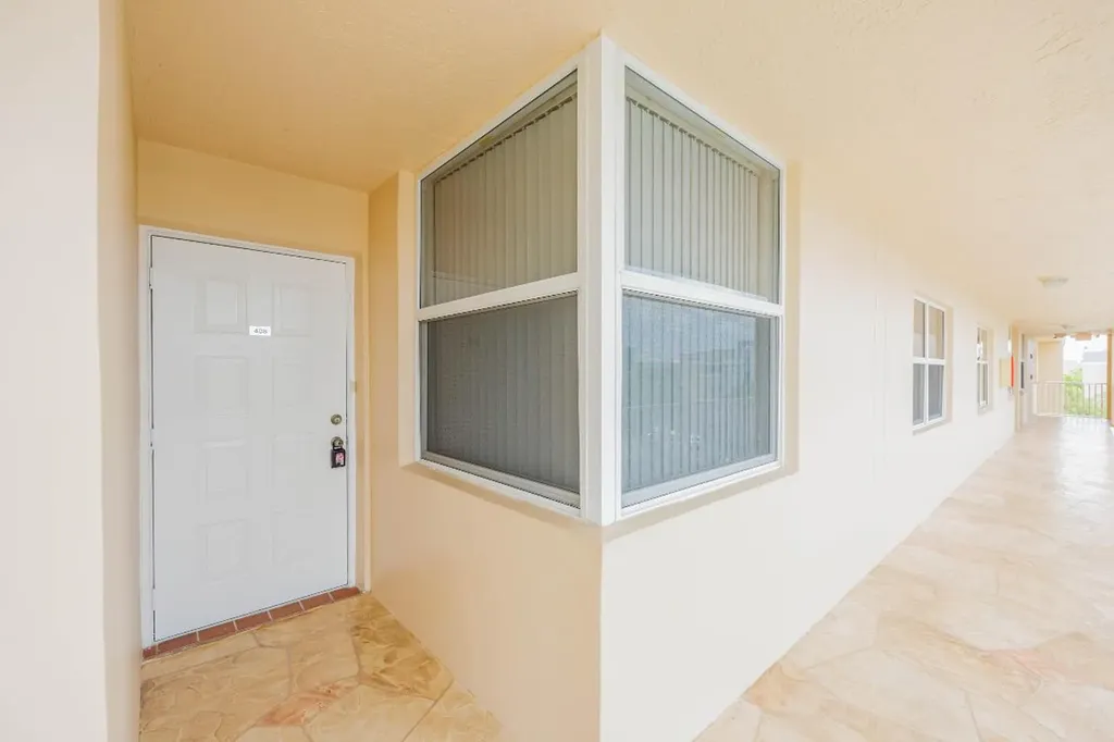10422 NW 24th Place Sunrise FL 33322