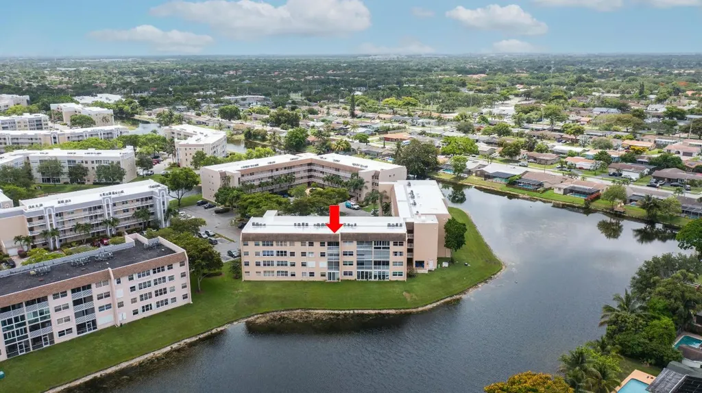 10422 NW 24th Place Sunrise FL 33322