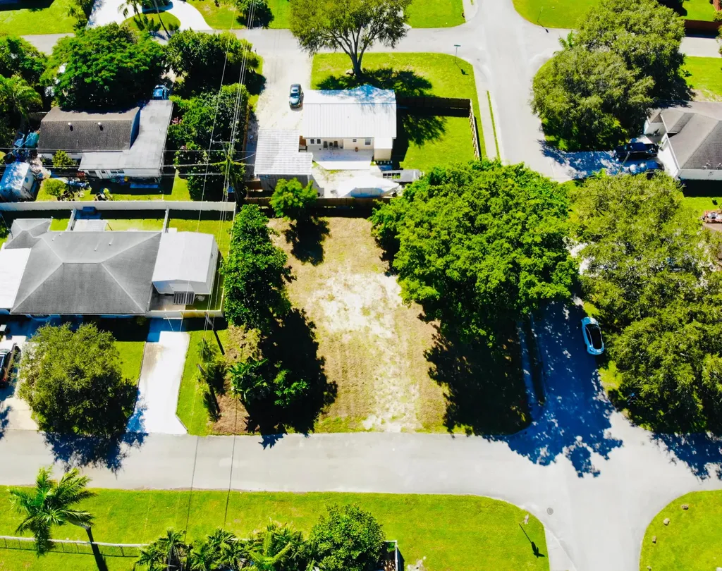 4802 Bonanza Road Lake Worth FL 33467