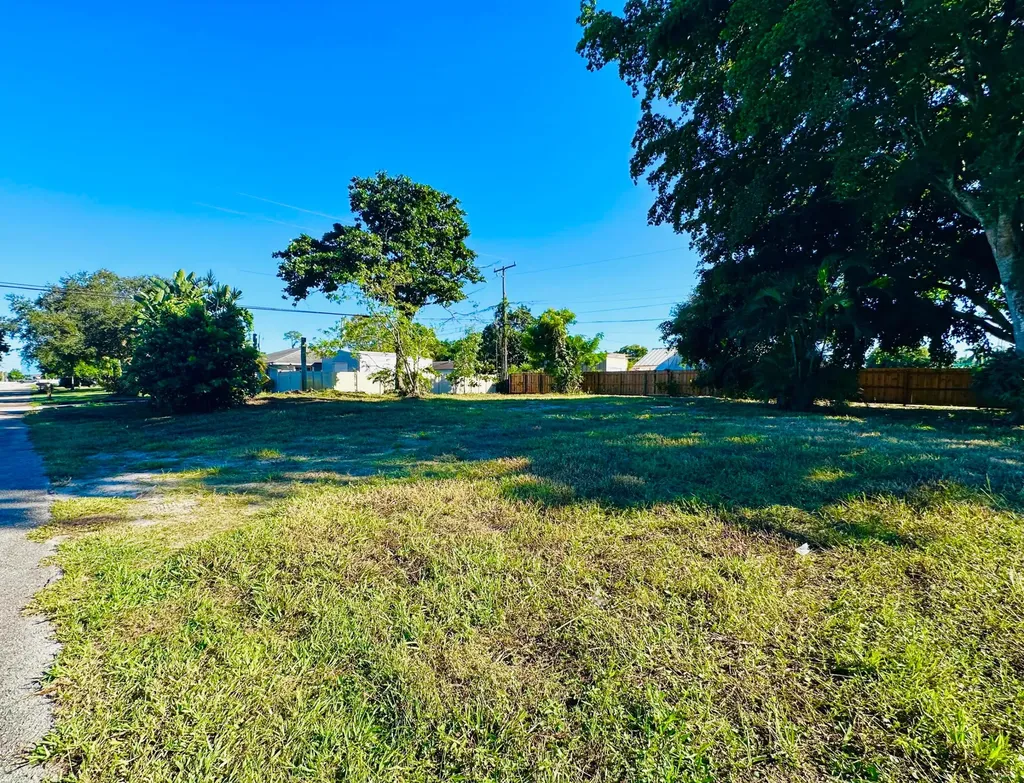 4802 Bonanza Road Lake Worth FL 33467