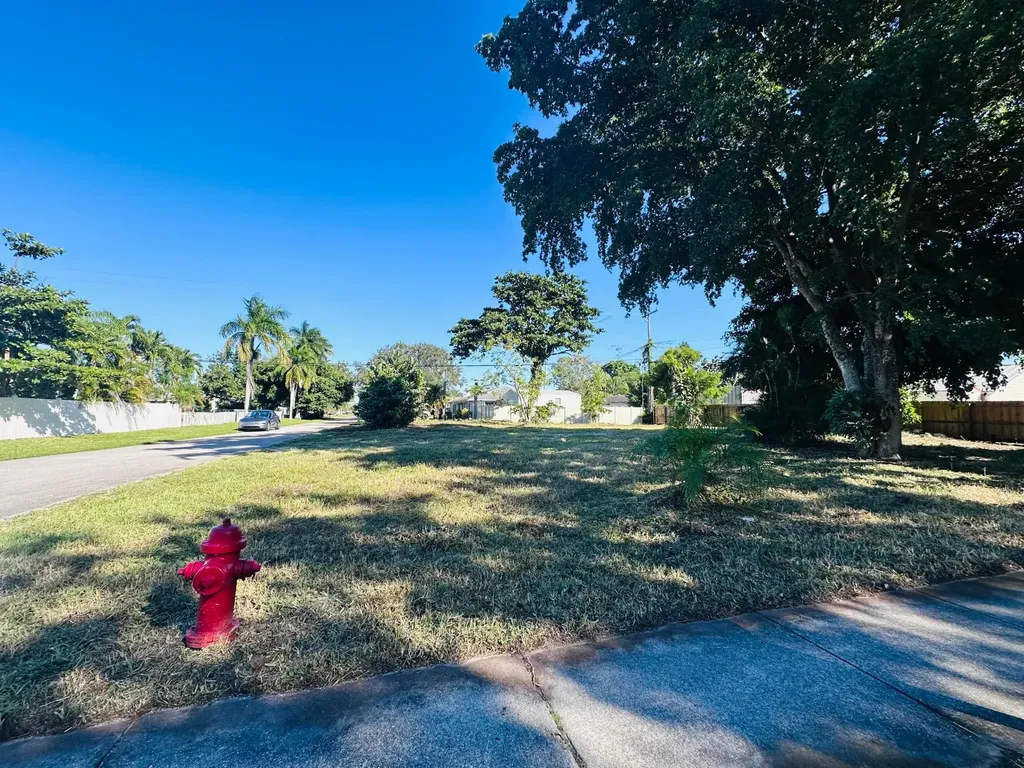 4802 Bonanza Road Lake Worth FL 33467