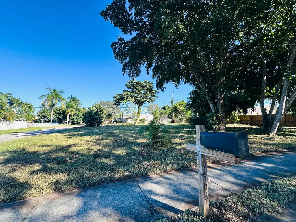 4802 Bonanza Road Lake Worth FL 33467