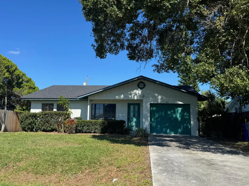 1826 4th Place Vero Beach FL 32962