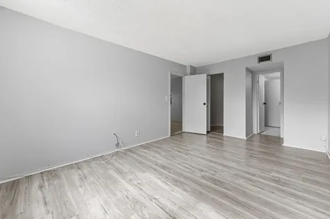2650 NW 49th Avenue Lauderdale Lakes FL 33313