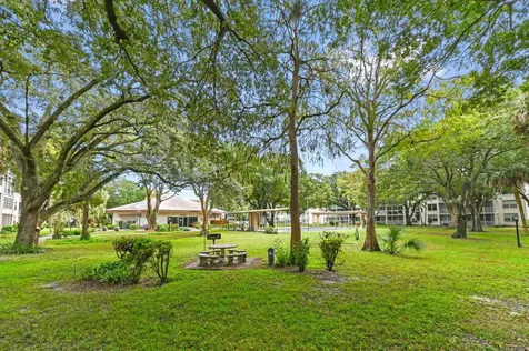 2650 NW 49th Avenue Lauderdale Lakes FL 33313