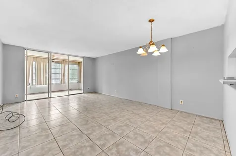 2650 NW 49th Avenue Lauderdale Lakes FL 33313