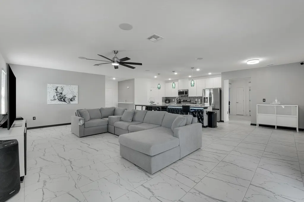 684 SW Jada Road Port St Lucie FL 34953