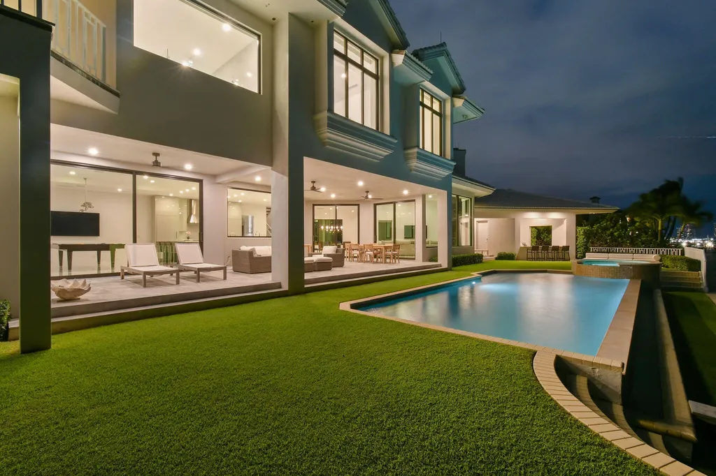 101 Bowsprit Drive North Palm Beach FL 33408