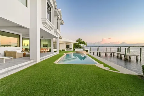 101 Bowsprit Drive North Palm Beach FL 33408