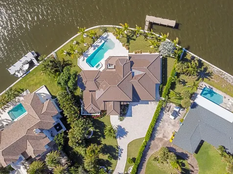 526 Point Lane Vero Beach FL 32963