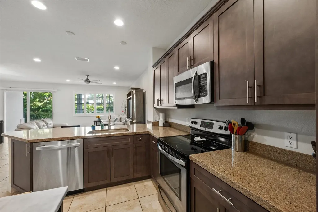 180 Sword Fern Place Wellington FL 33414